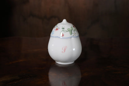 Mariposa salt shaker